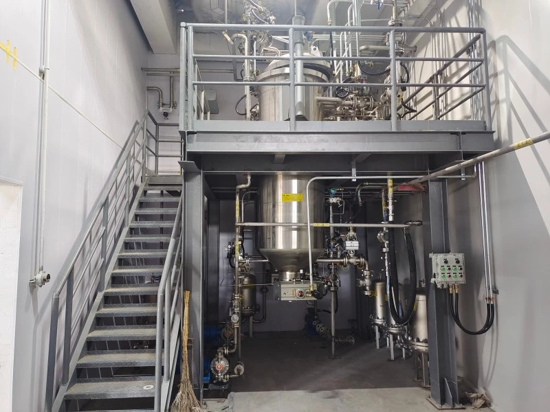 Clarification and filtration of beverages and alcoholic drinks